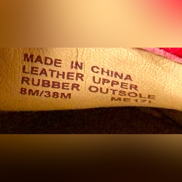 Michael Kors Fulton Red Leather Gold Logo Charm Flats Shoes Size 8M - Picture 10 of 10